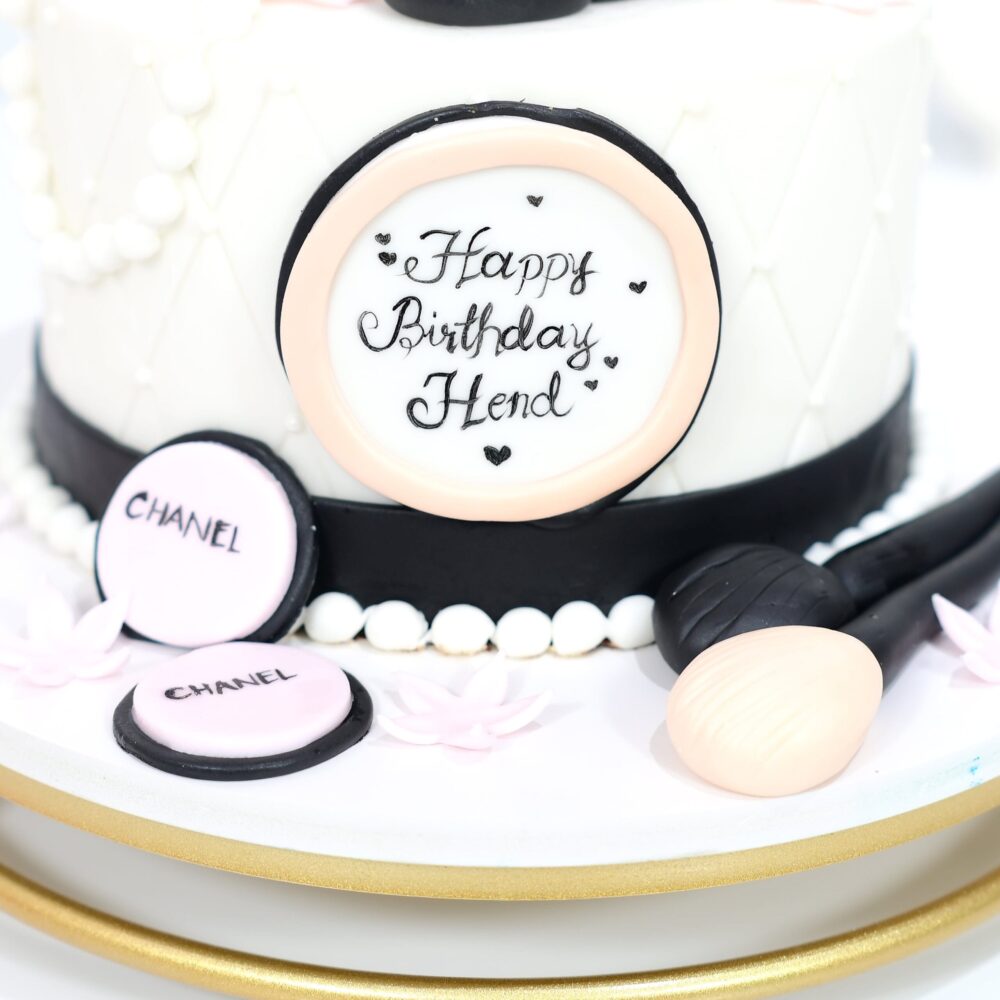 CHANEL 3D CAKE - Image 3