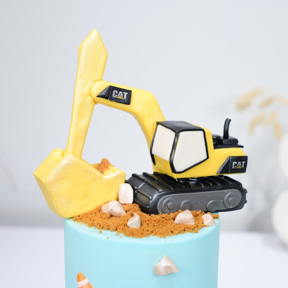 EXCAVATOR THEME CAKE - Image 2