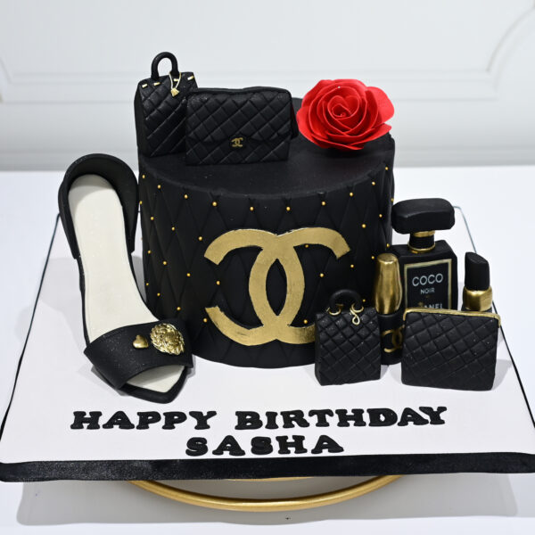 CHANEL ITEMS THEME CAKE